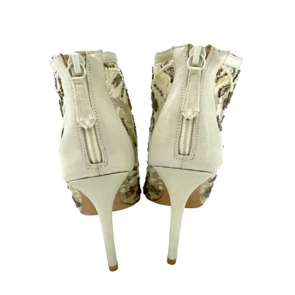 Badgley Mischka Moyra Booties Peep toe Beaded Sequin Beige Ankle SZ 7.5